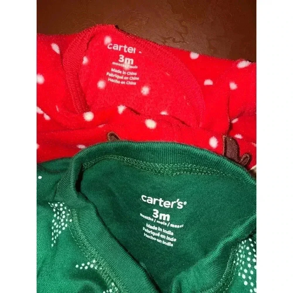 CARTERS 3 months sleepers bundle of 2